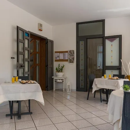 Piccolo Rosa 2* Ostuni