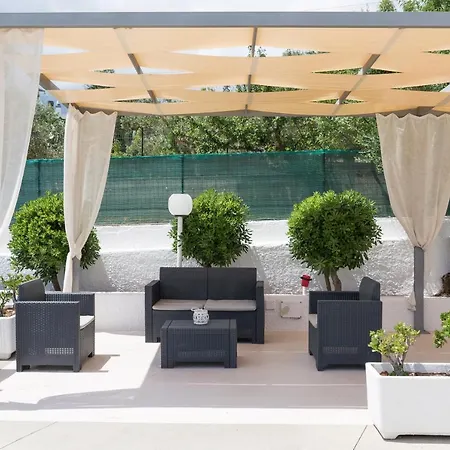 Piccolo Rosa 2* Ostuni