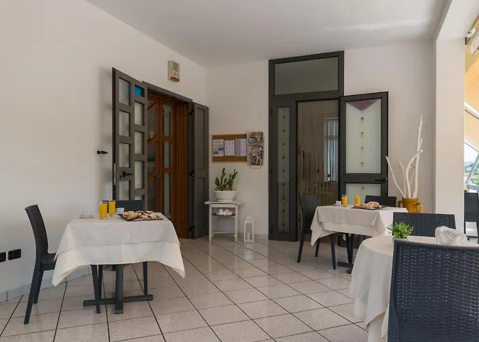 Piccolo Rosa 2* Ostuni