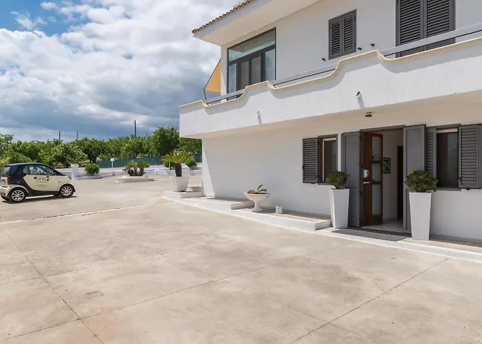 Piccolo Rosa 2* Ostuni